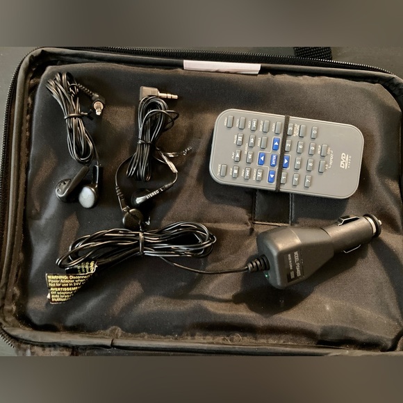 Kawasaki PVS10921 Portable DVD Player - Picture 5 of 14